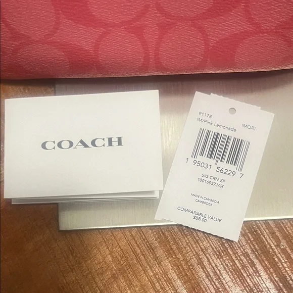 Coach Signature Pink Wristlet - Picture 7 of 7